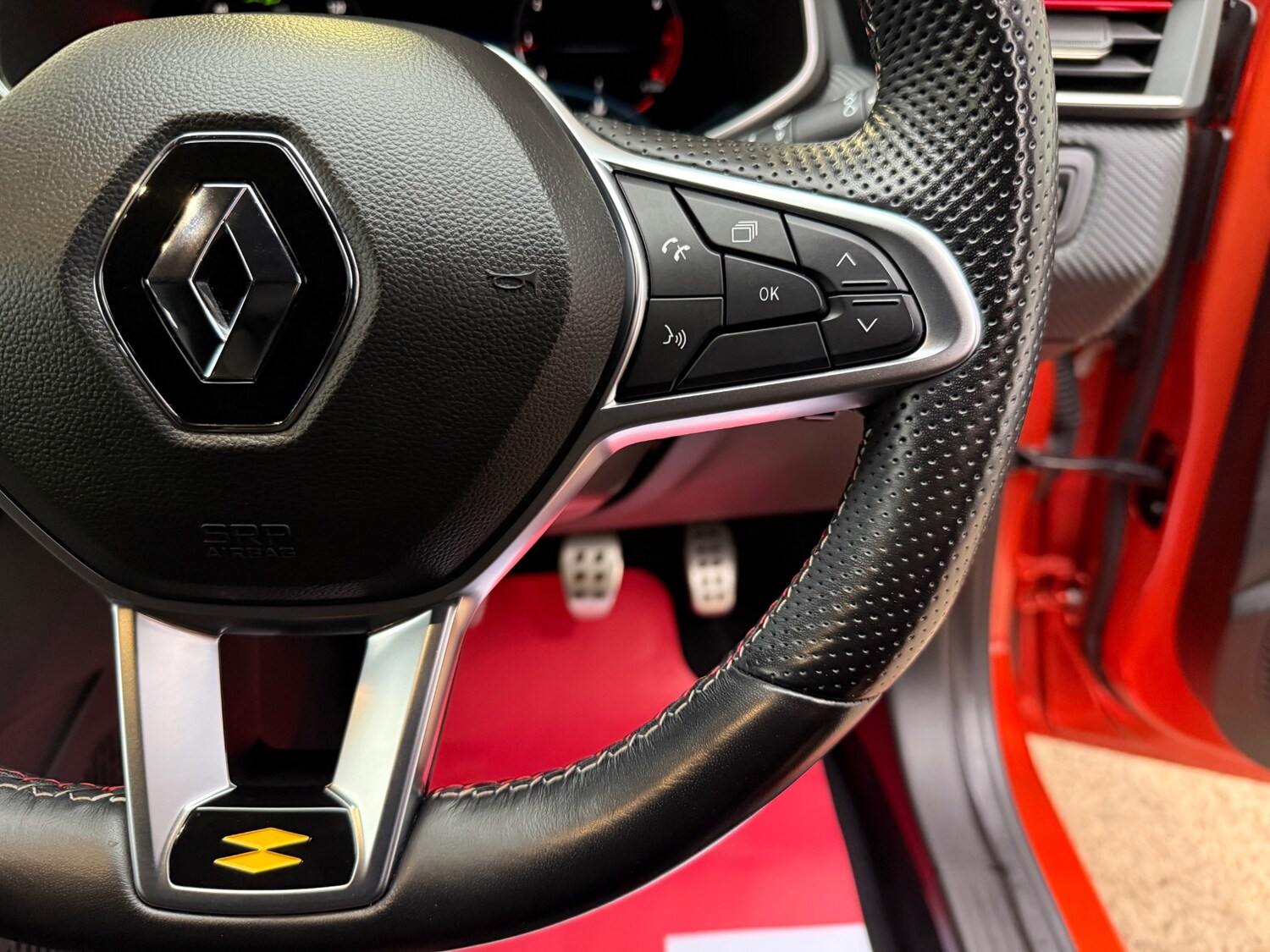 Used Renault Clio 2023 for sale - 76329864: Photo 64