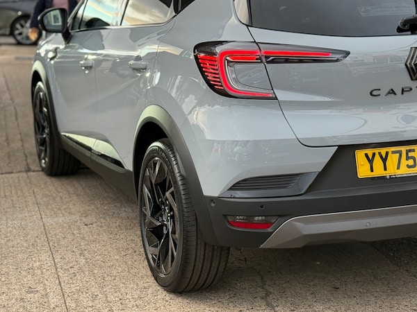 Used Renault Captur 2025 for sale - 76197112: Photo 30
