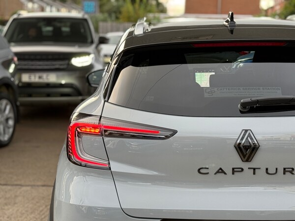 Used Renault Captur 2025 for sale - 76197112: Photo 32