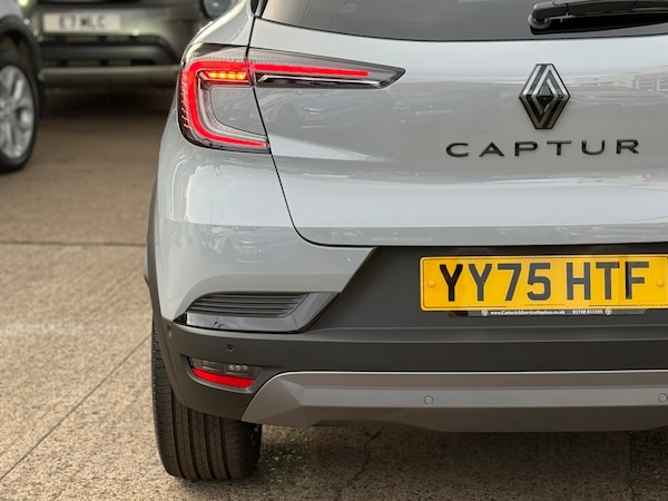 Used Renault Captur 2025 for sale - 76197112: Photo 33