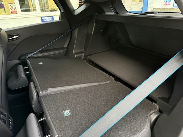 Used Renault Captur 2025 for sale - 76197112: Photo 46