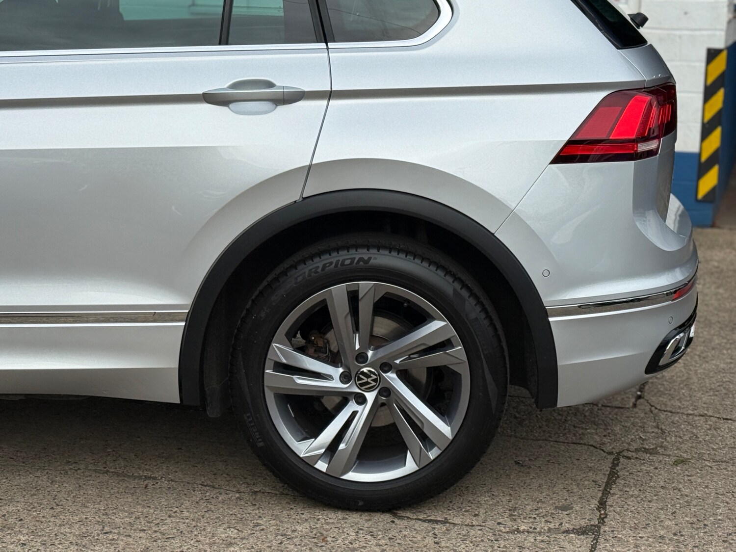 Used Volkswagen Tiguan 2024 for sale - 76171624: Photo 27