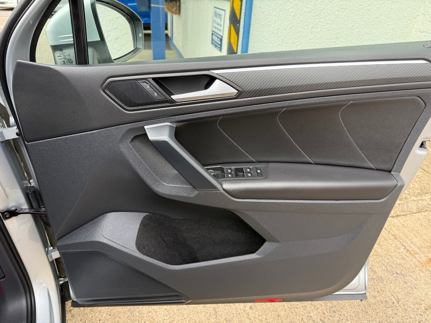 Used Volkswagen Tiguan 2024 for sale - 76171624: Photo 65