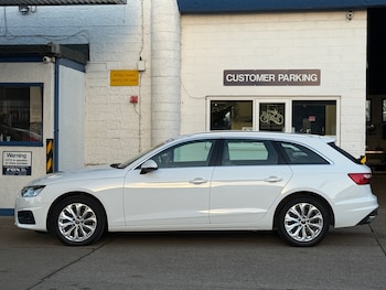 Used Audi A4 2022 for sale - 76959870: Photo