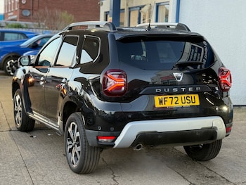 Used Dacia Duster 2022 for sale - 76453153: Photo