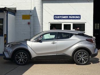 Used Toyota C-HR 2019 for sale - 75547868: Photo
