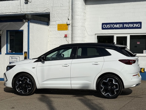 Used Vauxhall Grandland 2023 for sale - 76242801: Photo 3