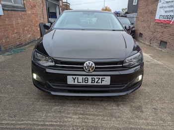 Used Volkswagen Polo 2018 for sale - 76257997: Photo