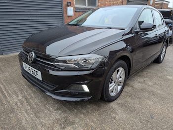 Used Volkswagen Polo 2018 for sale - 76257997: Photo