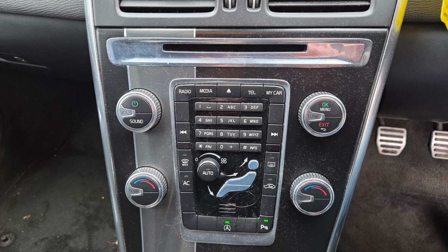 Used Volvo XC60 2015 for sale - 76919229: Photo 10