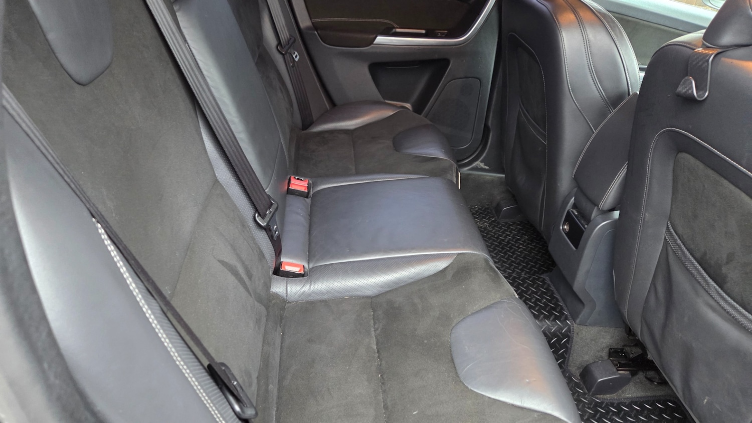 Used Volvo XC60 2015 for sale - 76919229: Photo 14