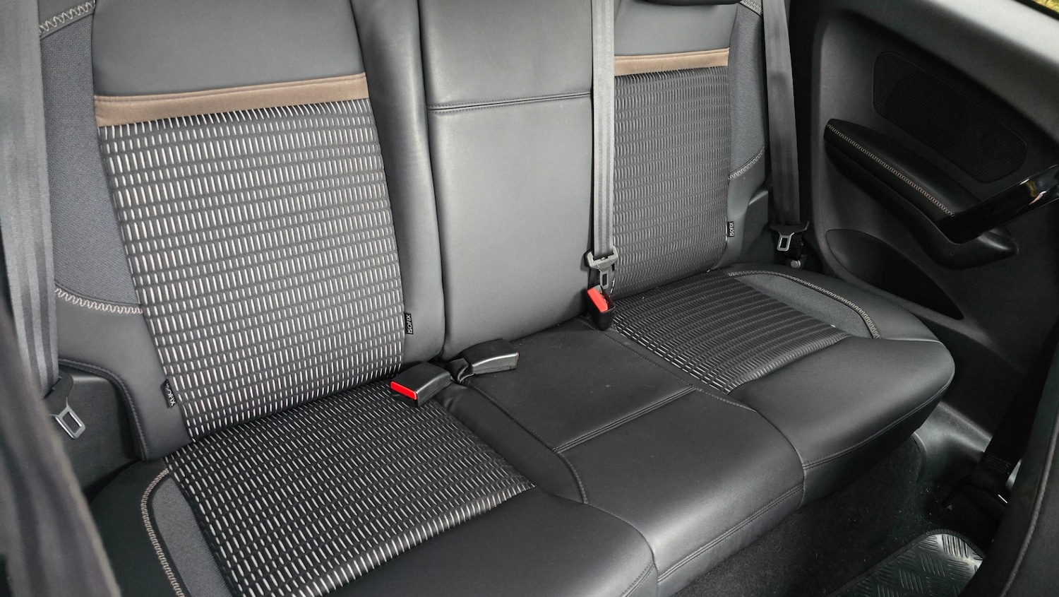 Used Peugeot 208 2013 for sale - 76129389: Photo 16