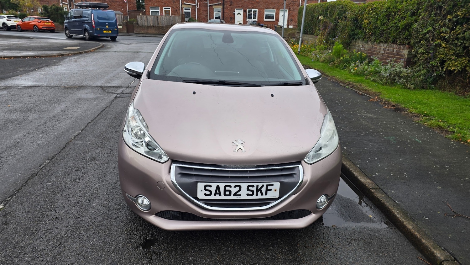 Used Peugeot 208 2013 for sale - 76129389: Photo 2