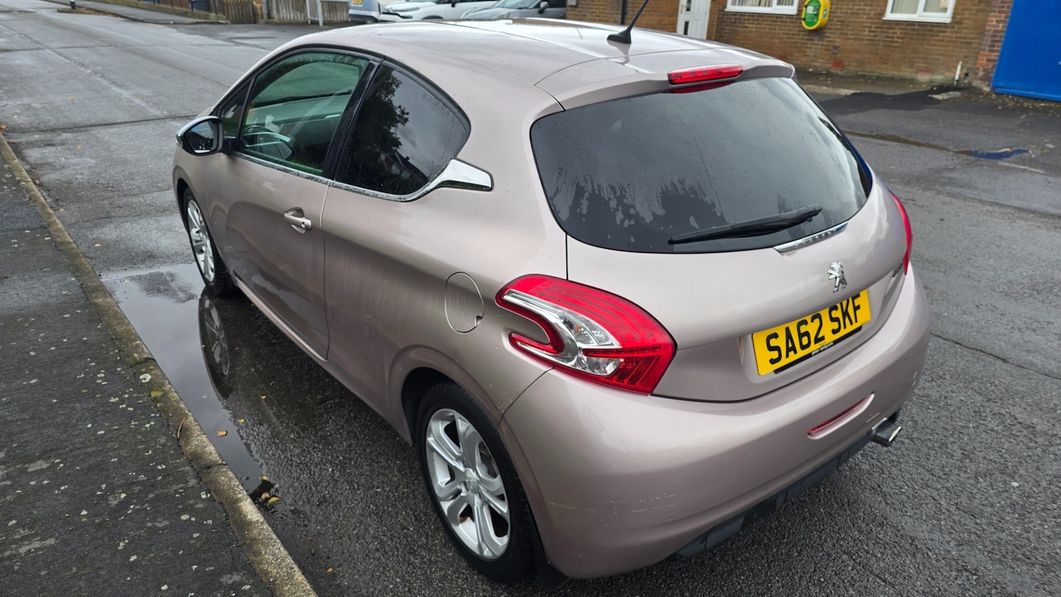 Used Peugeot 208 2013 for sale - 76129389: Photo 6