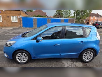 Used Renault Scenic 2013 for sale - 78793742: Photo