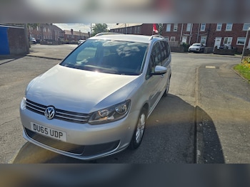 Volkswagen - Touran