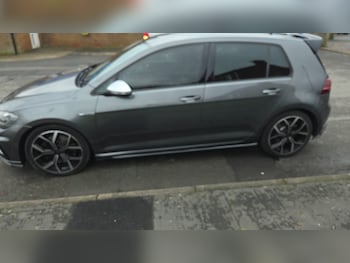 Used Volkswagen Golf 2018 for sale - 77493682: Photo