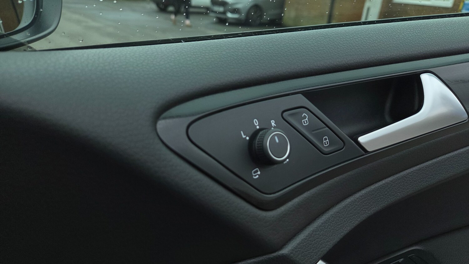 Used Volkswagen Golf 2018 for sale - 77493682: Photo 9