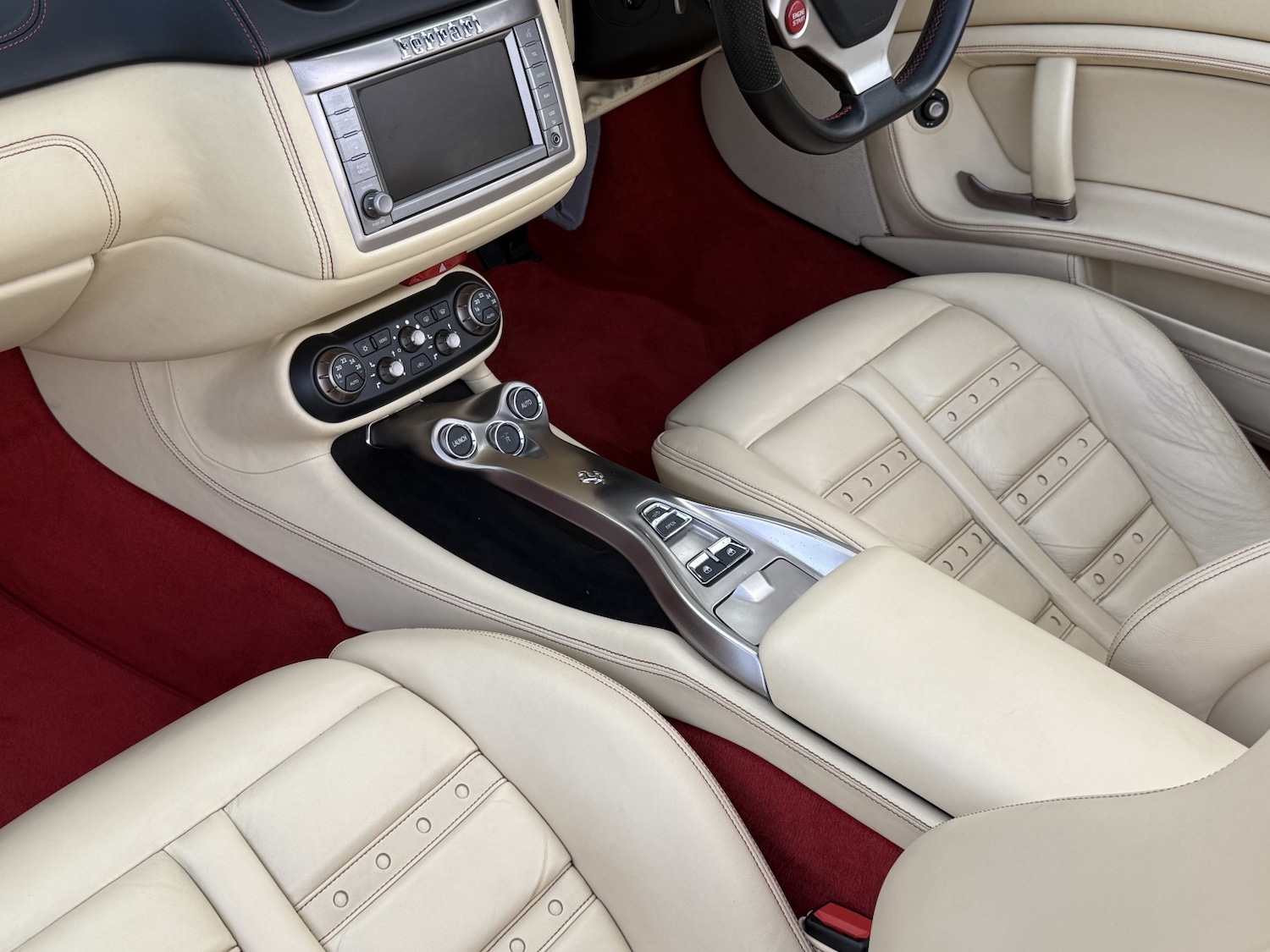 Used Ferrari California 2009 for sale - 78004601: Photo 30