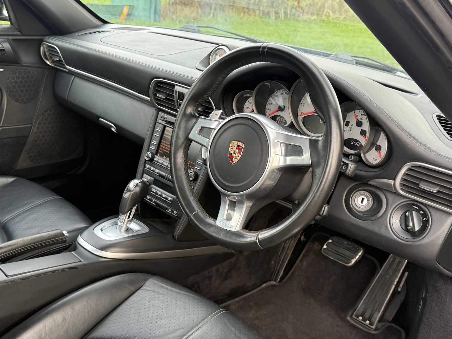 Used Porsche 911 2010 for sale - 77590098: Photo 31