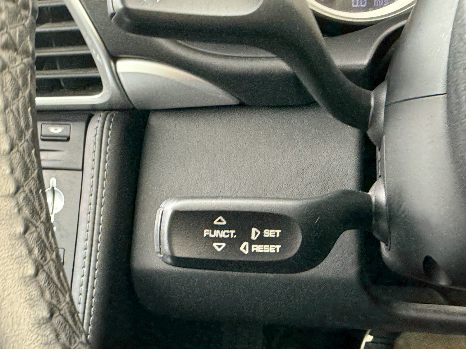 Used Porsche 911 2010 for sale - 77590098: Photo 40