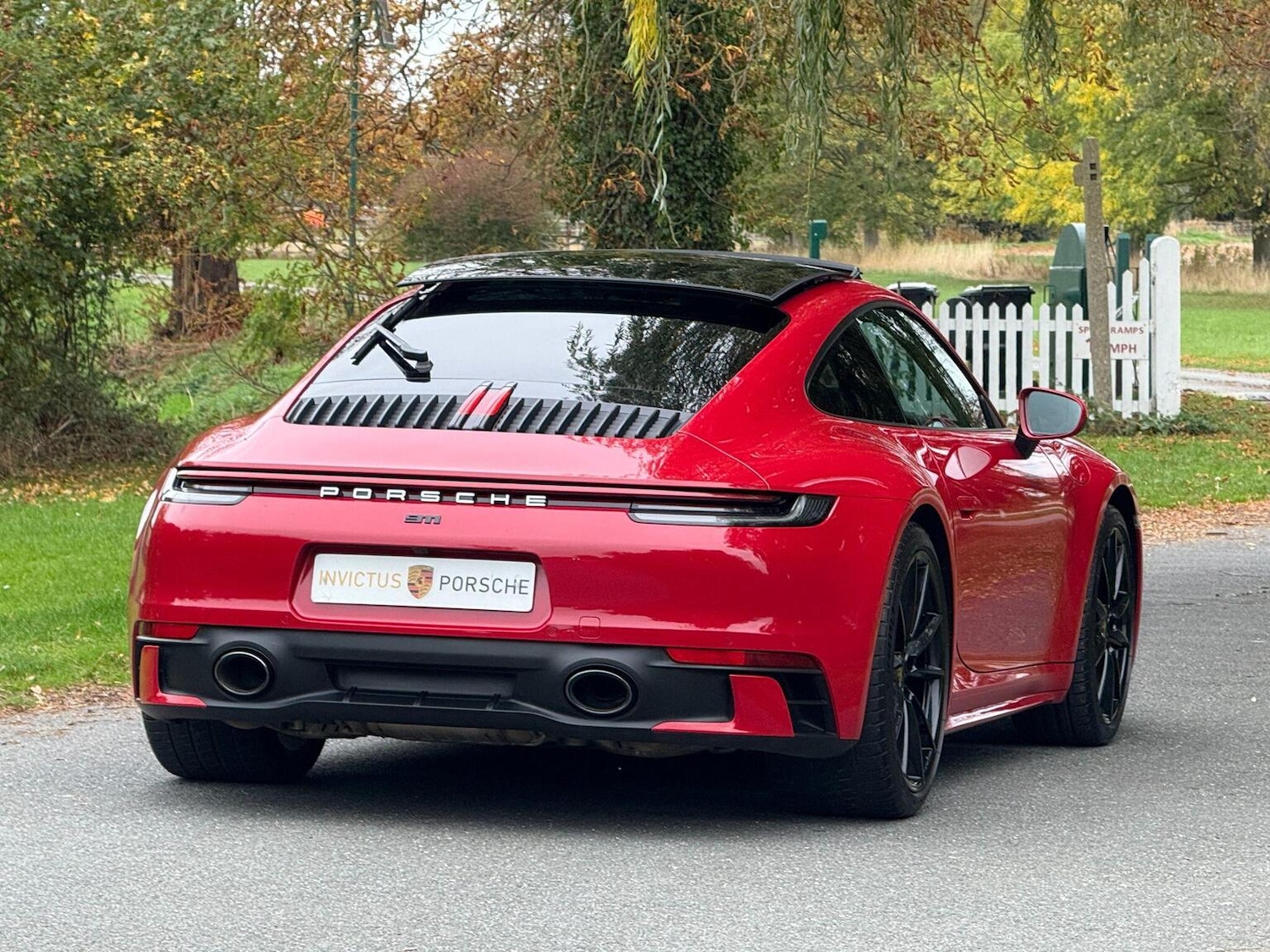 Used Porsche 911 2020 for sale - 76716194: Photo 2