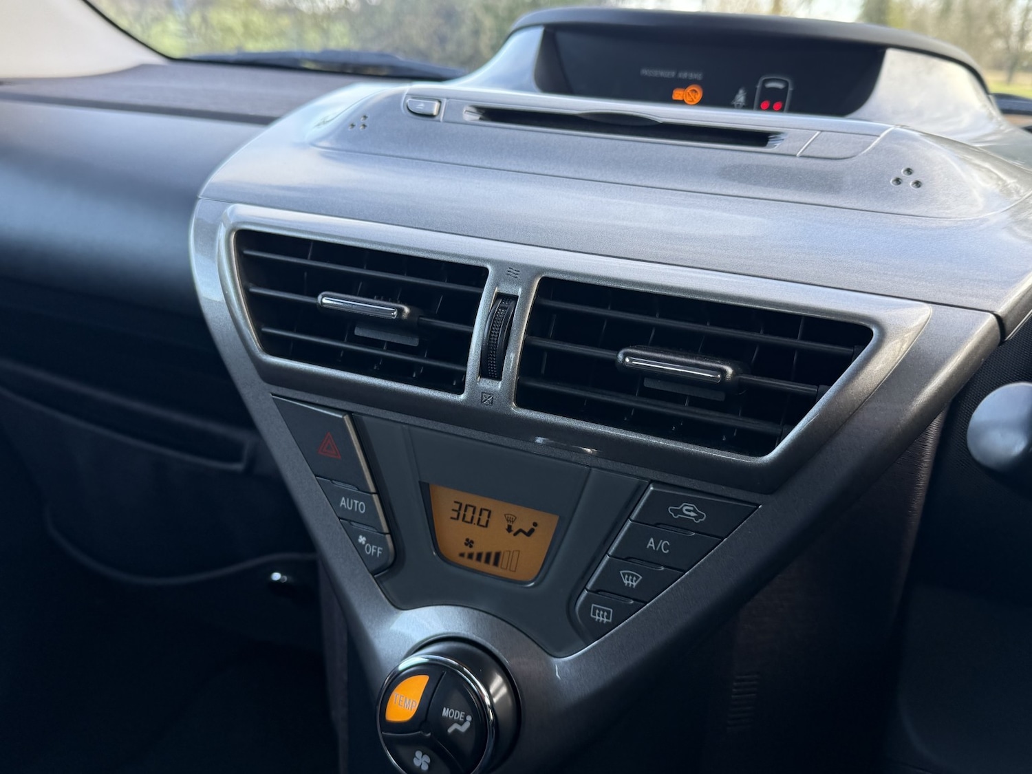 Used Toyota IQ 2009 for sale - 76716198: Photo 17