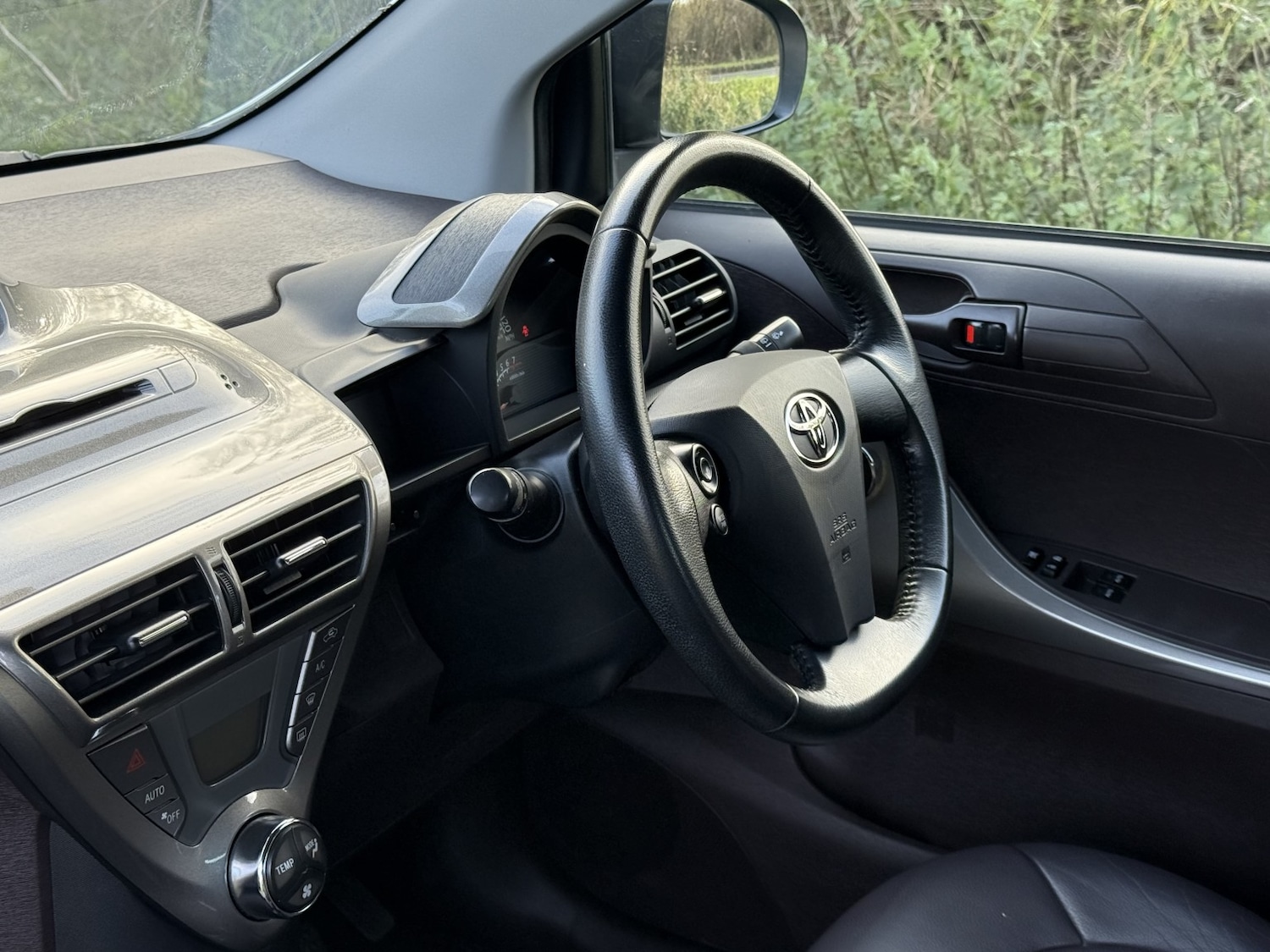 Used Toyota IQ 2009 for sale - 76716198: Photo 23