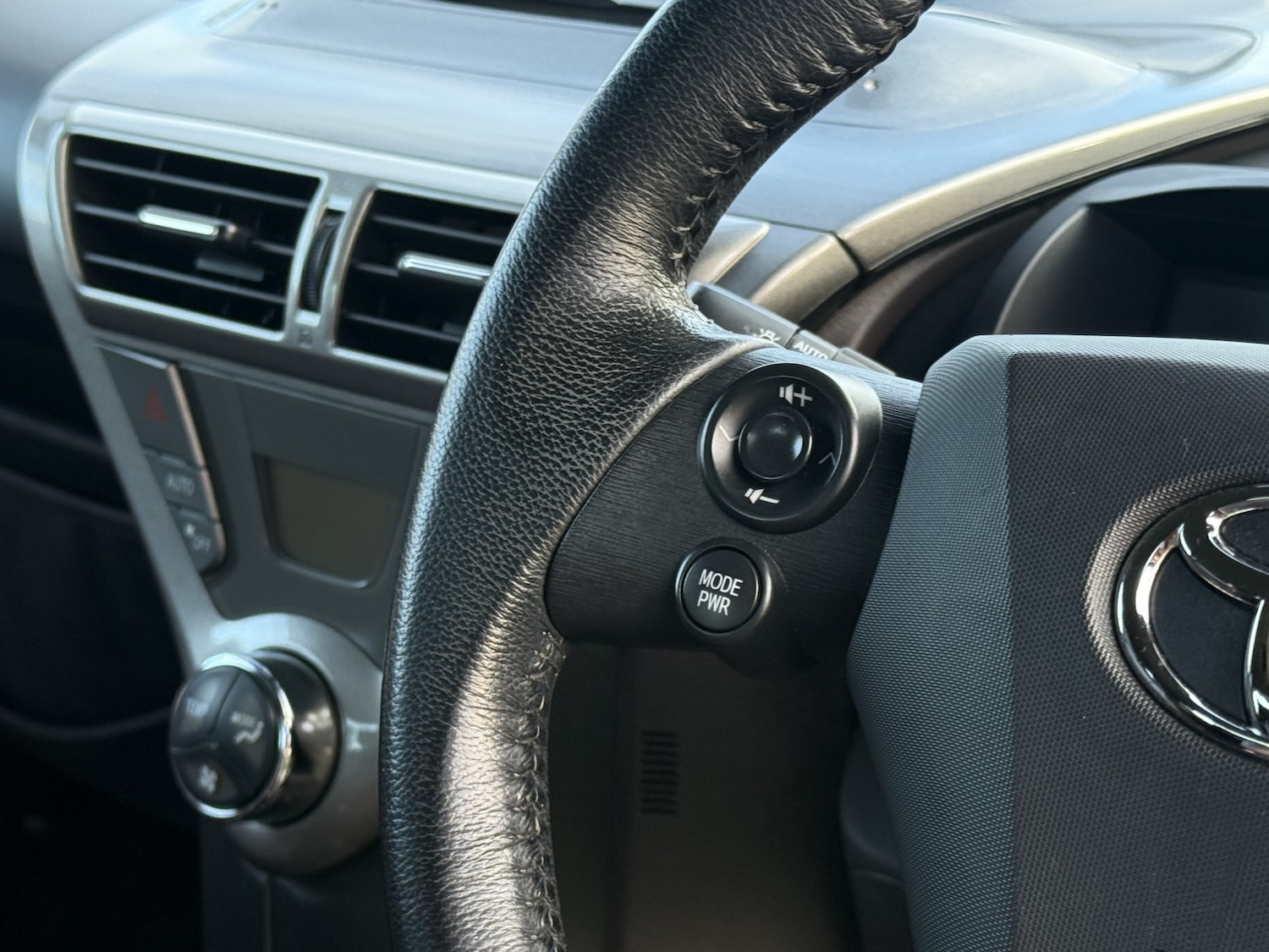 Used Toyota IQ 2009 for sale - 76716198: Photo 25