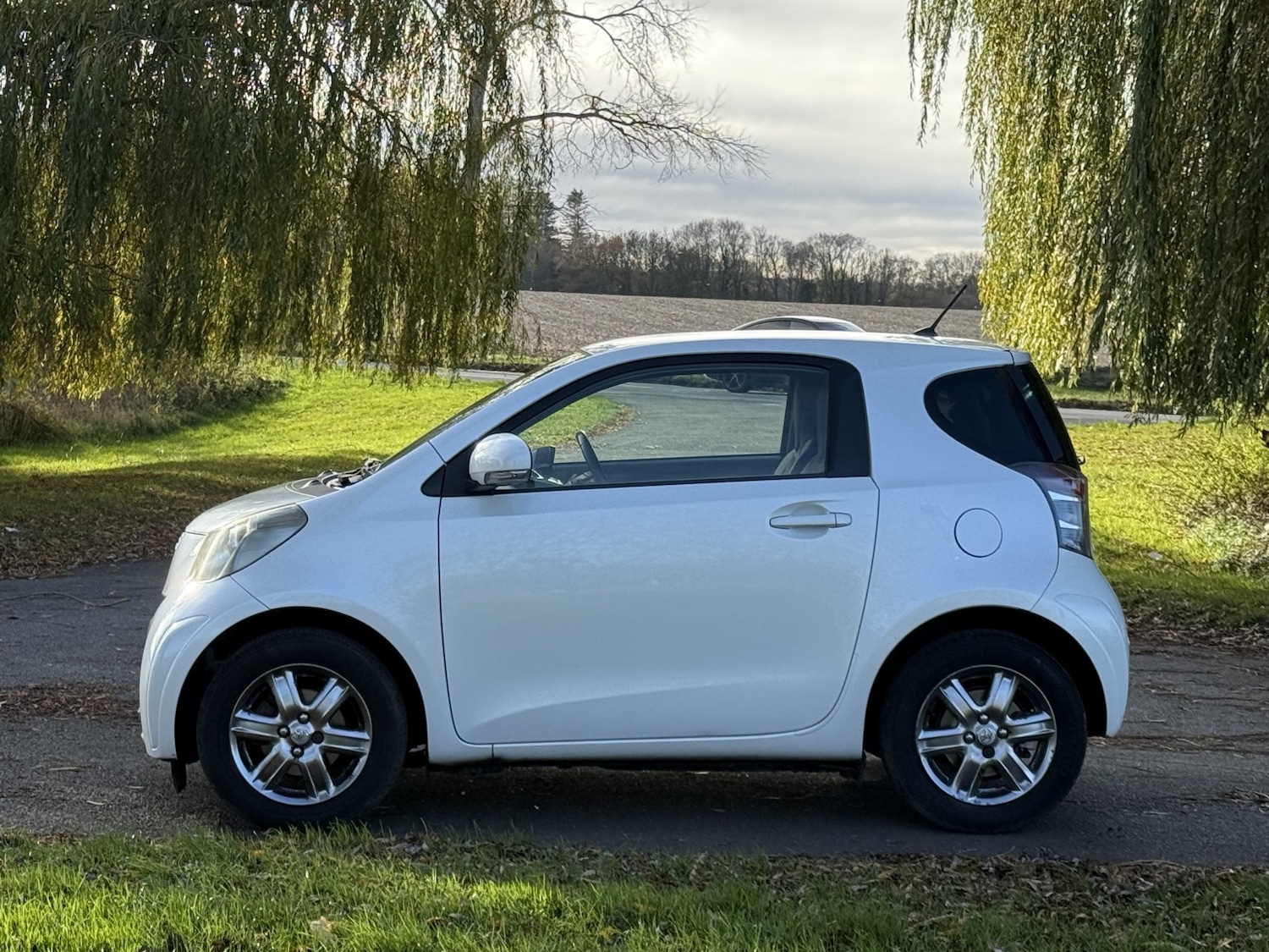 Used Toyota IQ 2009 for sale - 76716198: Photo 6