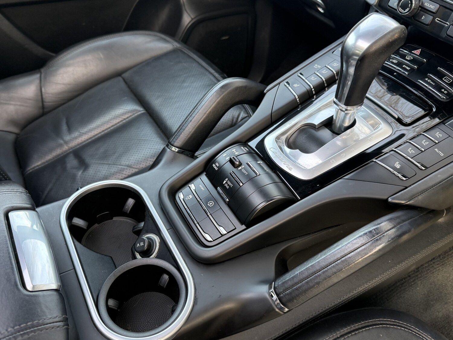 Used Porsche Cayenne 2017 for sale - 77649559: Photo 30