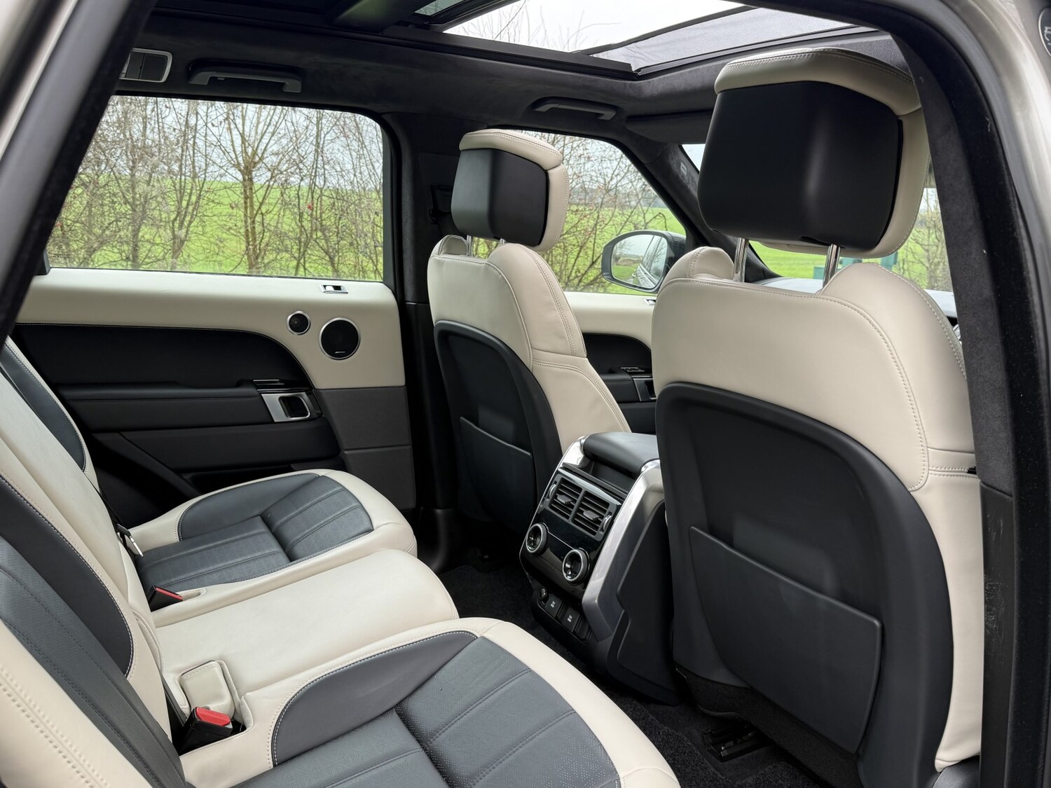 Used Land Rover Range Rover Sport 2018 for sale - 77494845: Photo 43