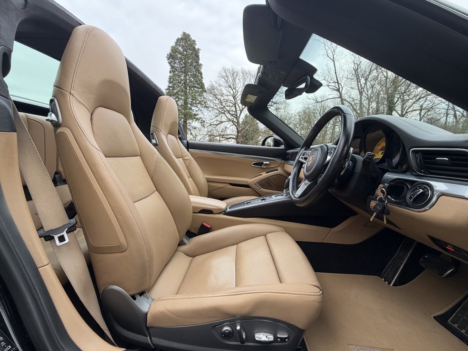 Used Porsche 911 2016 for sale - 77277410: Photo 32