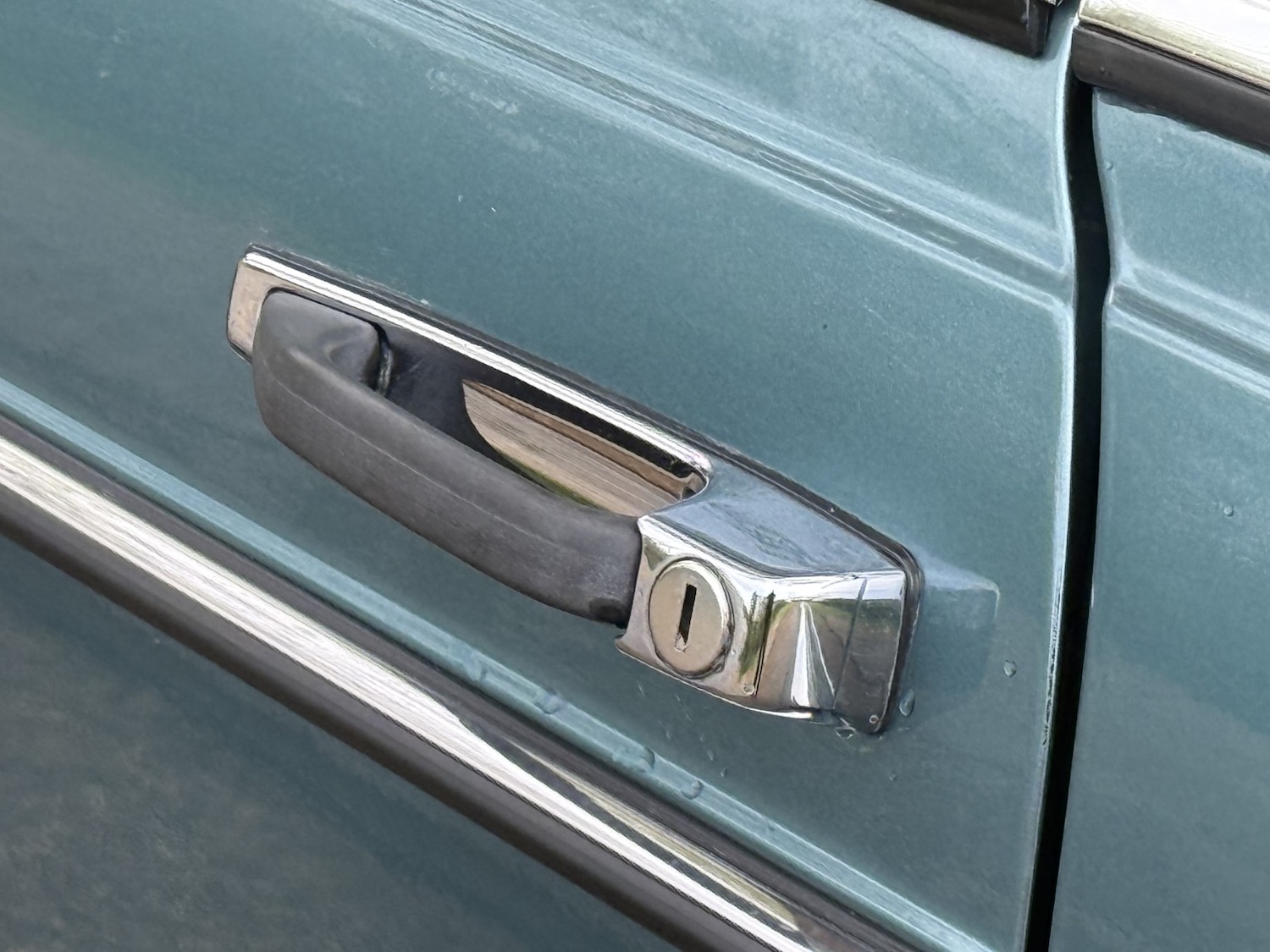 Used Mercedes-Benz 230 1985 for sale - 78183055: Photo 18