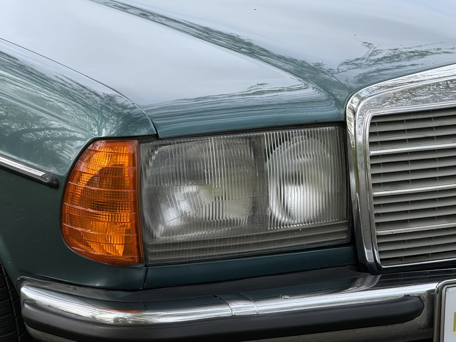 Used Mercedes-Benz 230 1985 for sale - 78183055: Photo 19