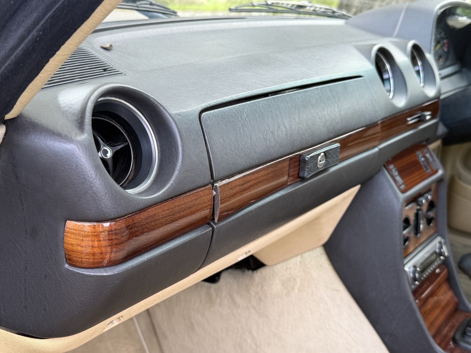 Used Mercedes-Benz 230 1985 for sale - 78183055: Photo 22