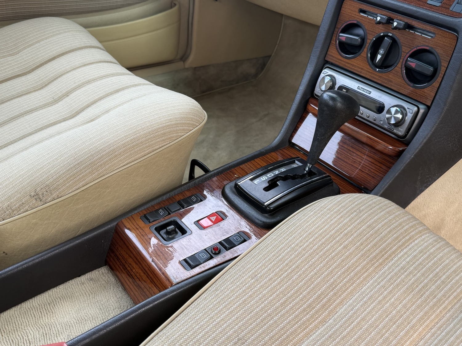 Used Mercedes-Benz 230 1985 for sale - 78183055: Photo 31