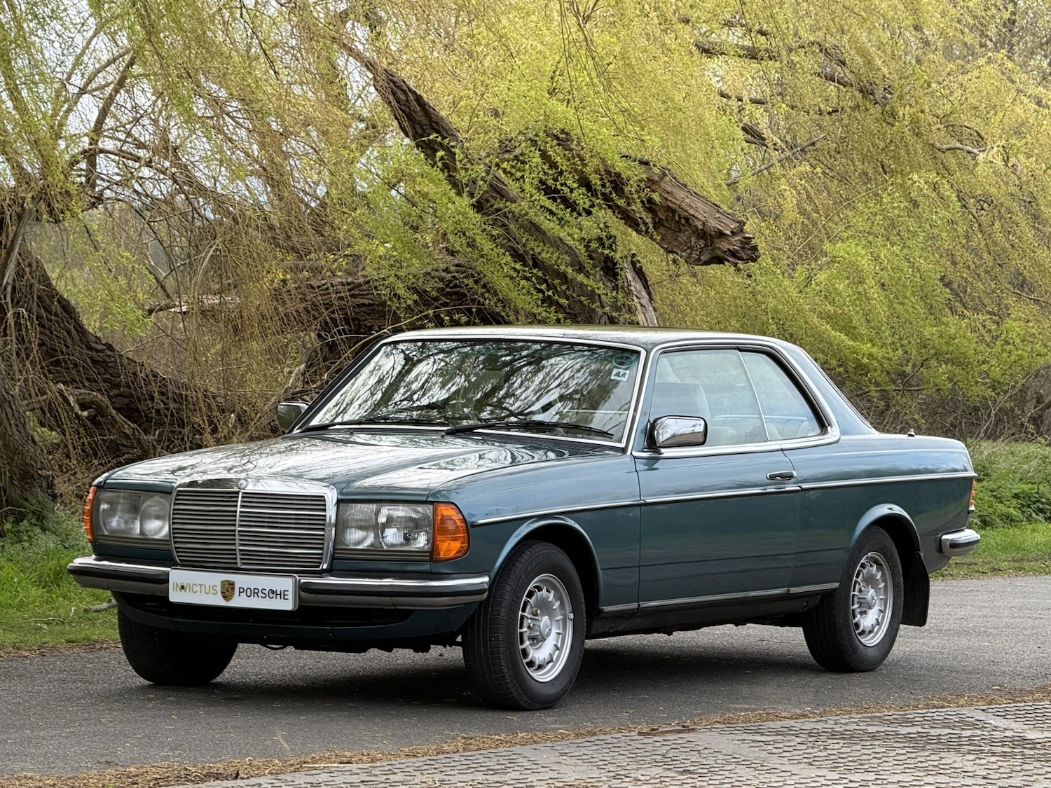 Used Mercedes-Benz 230 1985 for sale - 78183055: Photo 46