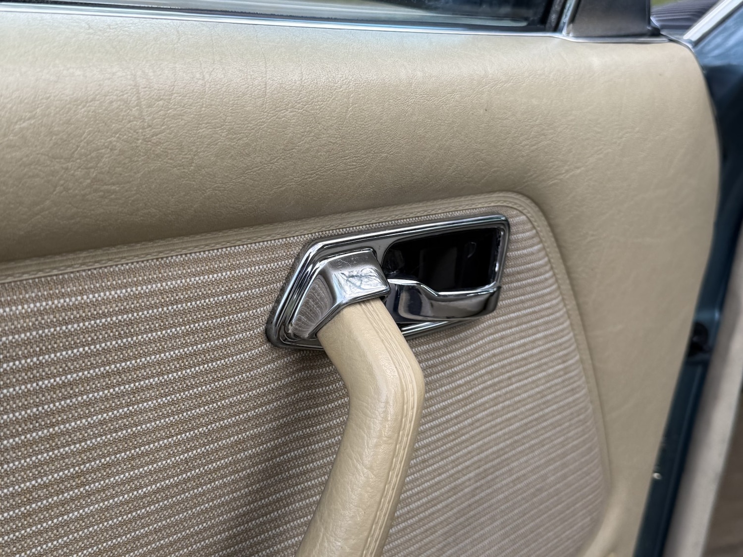 Used Mercedes-Benz 230 1985 for sale - 78183055: Photo 47