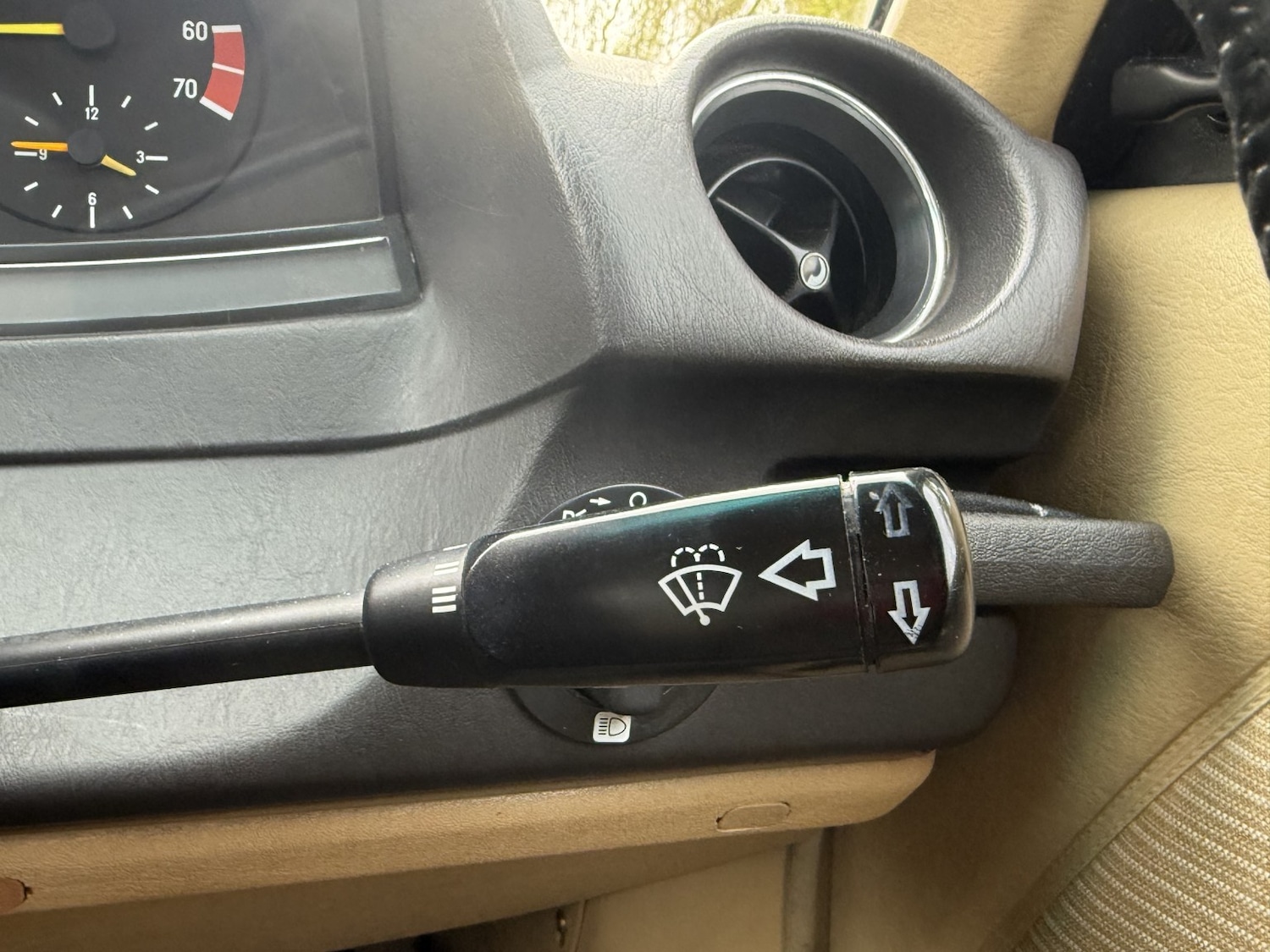 Used Mercedes-Benz 230 1985 for sale - 78183055: Photo 49