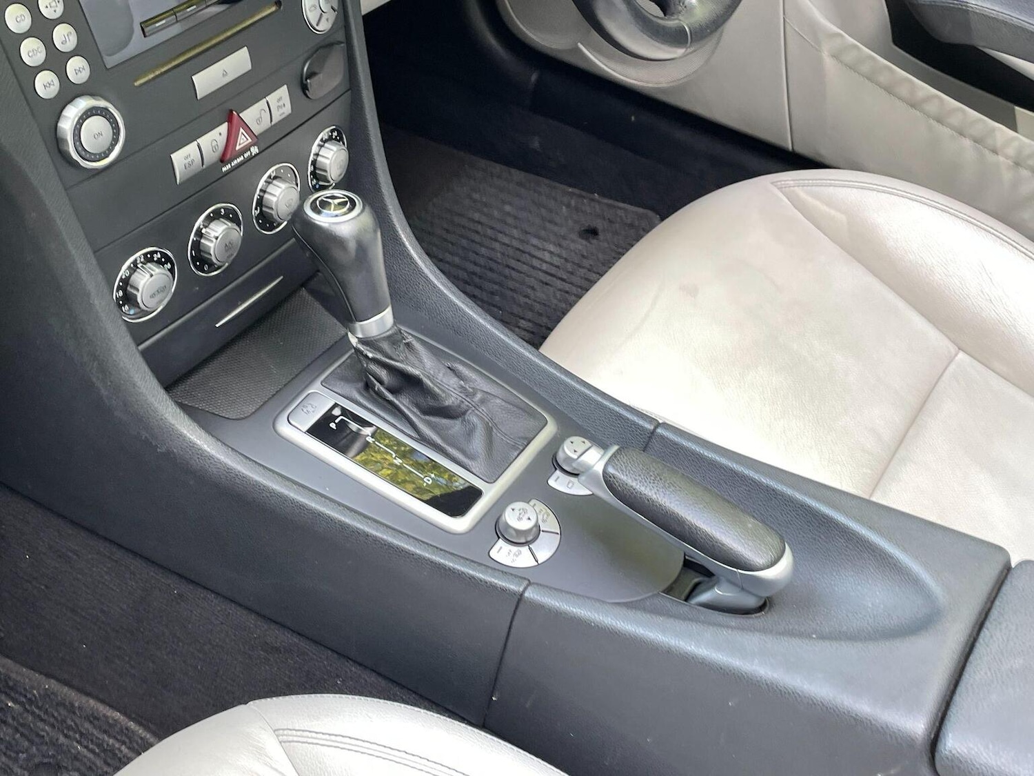 Used Mercedes-Benz SLK 2006 for sale - 77357237: Photo 38