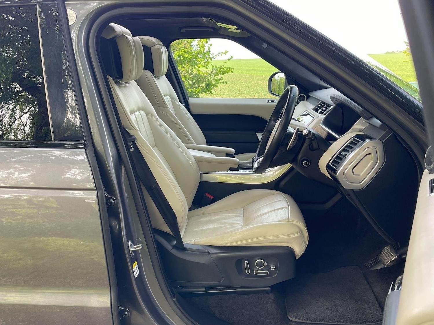 Used Land Rover Range Rover Sport 2018 for sale - 76716215: Photo 28