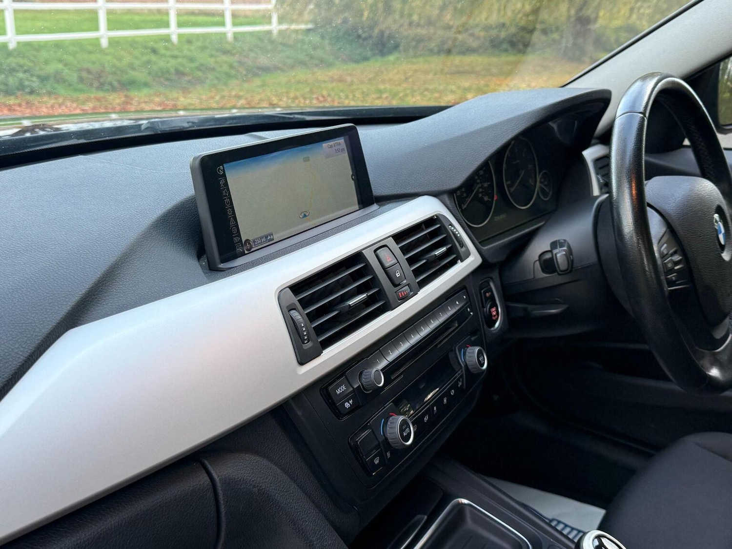 Used BMW 3 Series 2013 for sale - 76716204: Photo 49