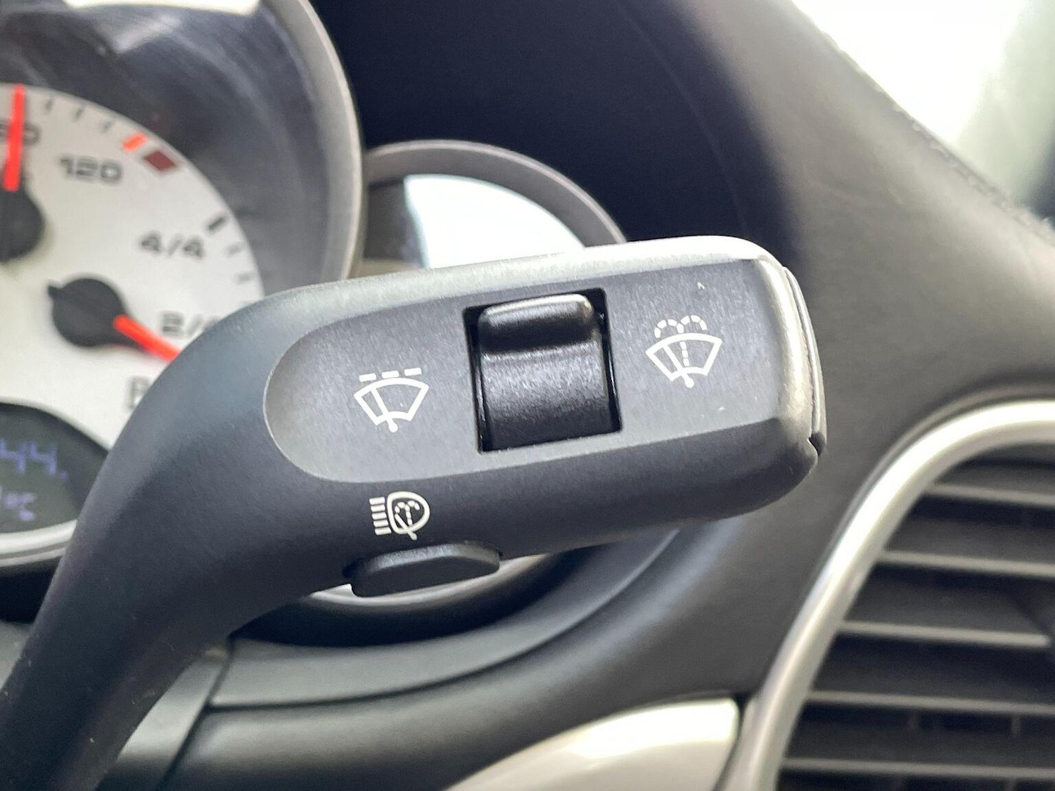 Used Porsche 911 2010 for sale - 76716186: Photo 33