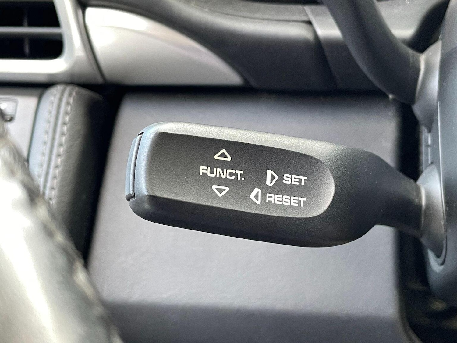 Used Porsche 911 2010 for sale - 76716186: Photo 34