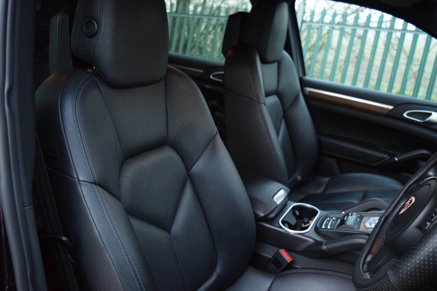 Used Porsche Cayenne 2011 for sale - 77213438: Photo 13