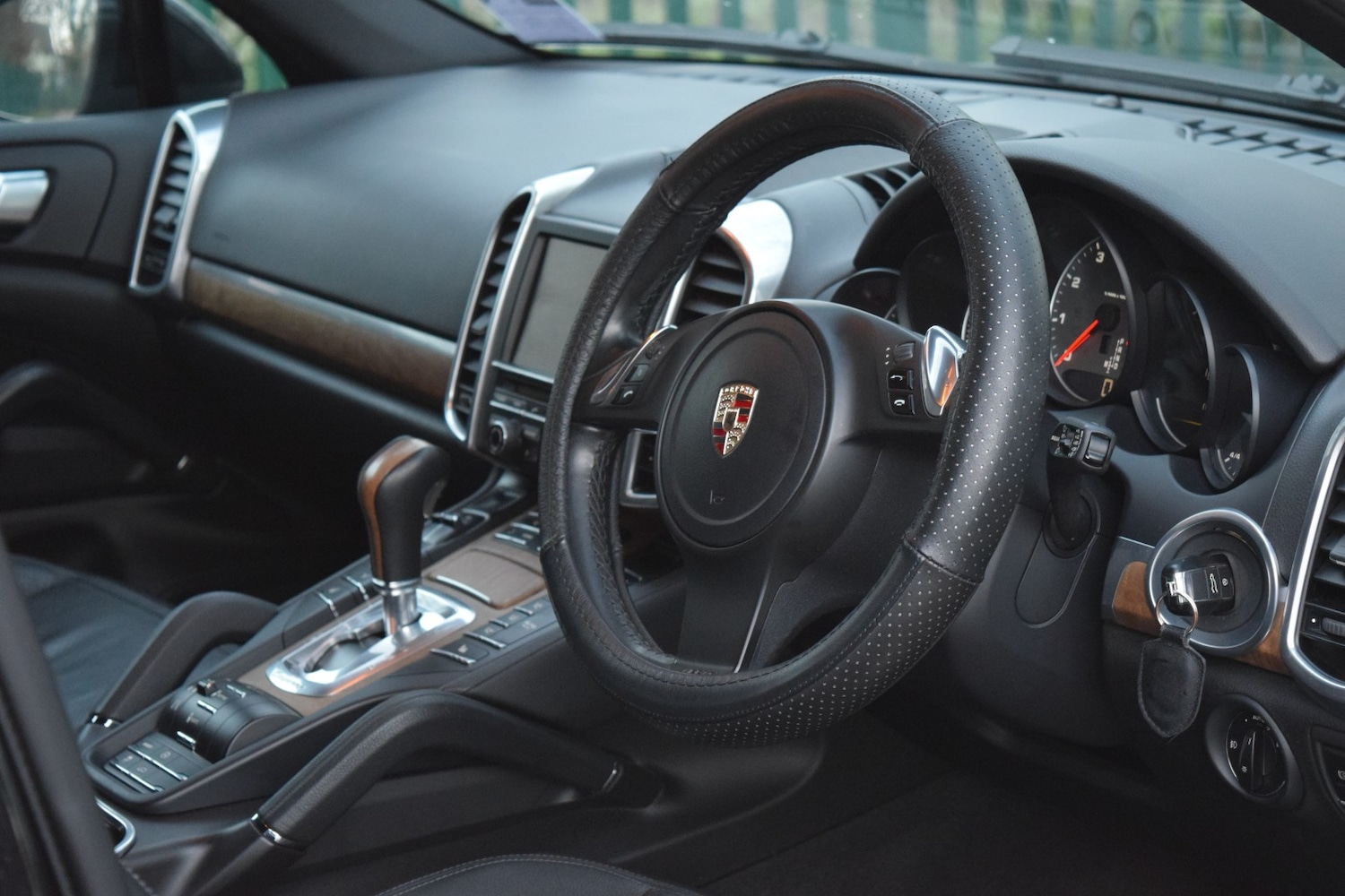 Used Porsche Cayenne 2011 for sale - 77213438: Photo 14