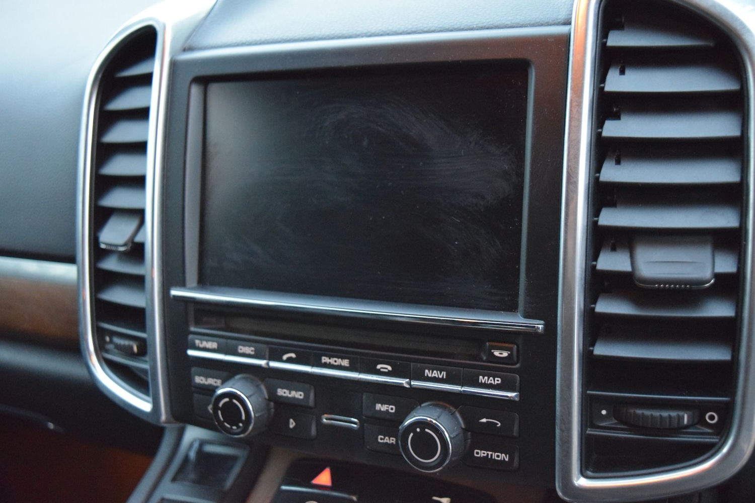 Used Porsche Cayenne 2011 for sale - 77213438: Photo 16