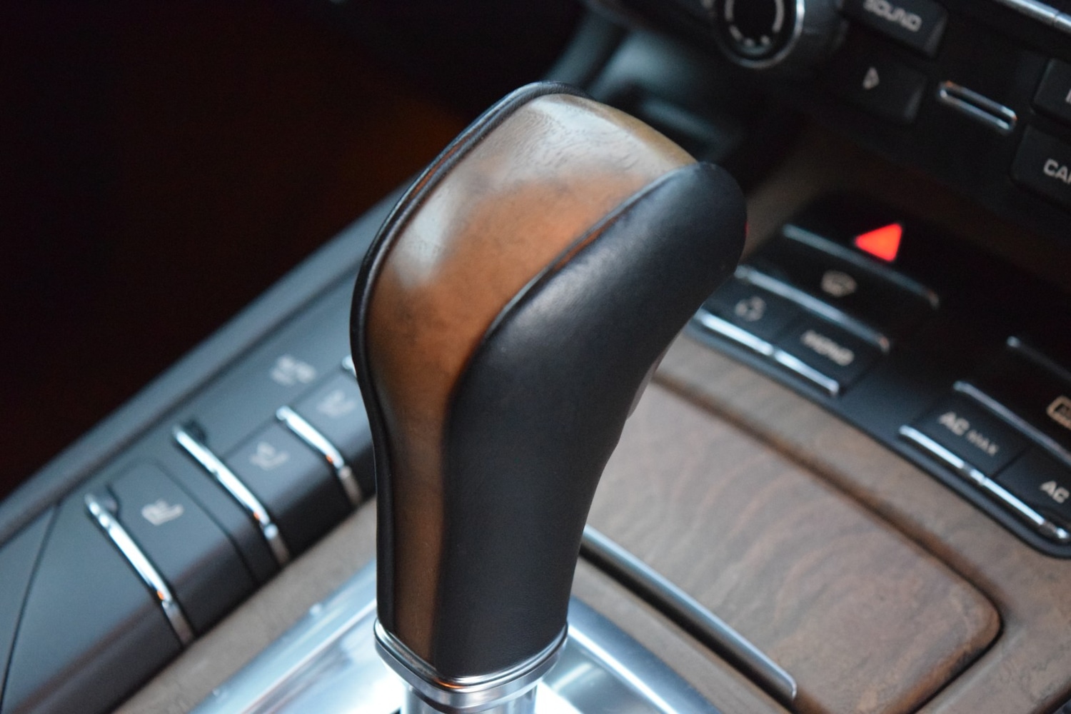 Used Porsche Cayenne 2011 for sale - 77213438: Photo 19