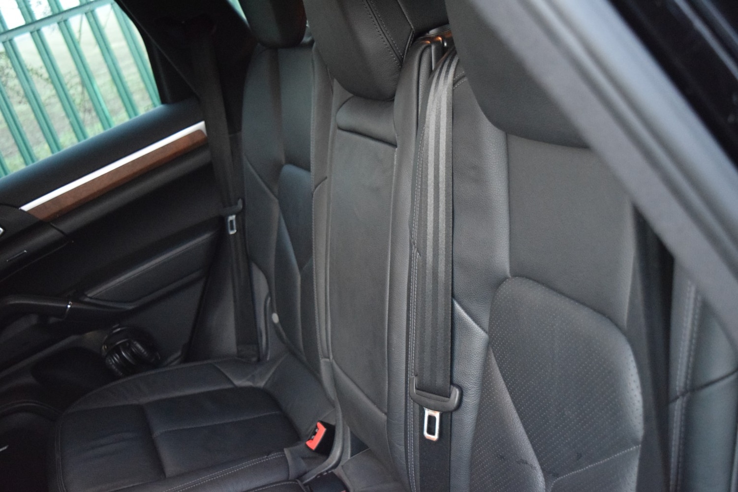 Used Porsche Cayenne 2011 for sale - 77213438: Photo 41